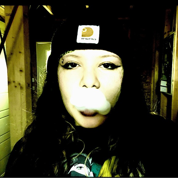 Meet your Posher, Cindy - Picture 1 of 1